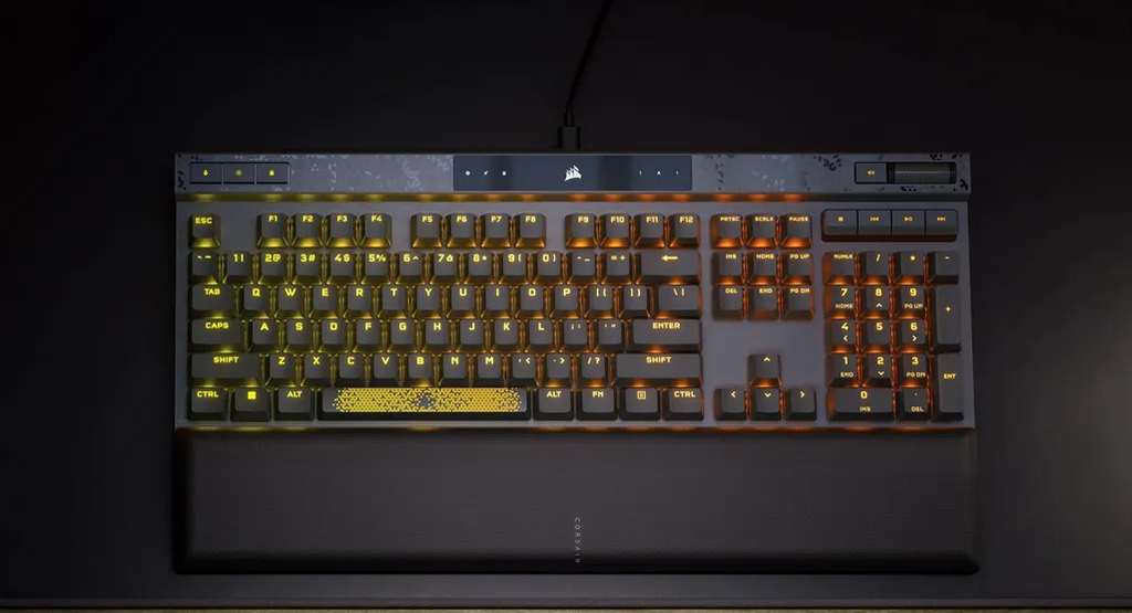 Corsair K70 MAX