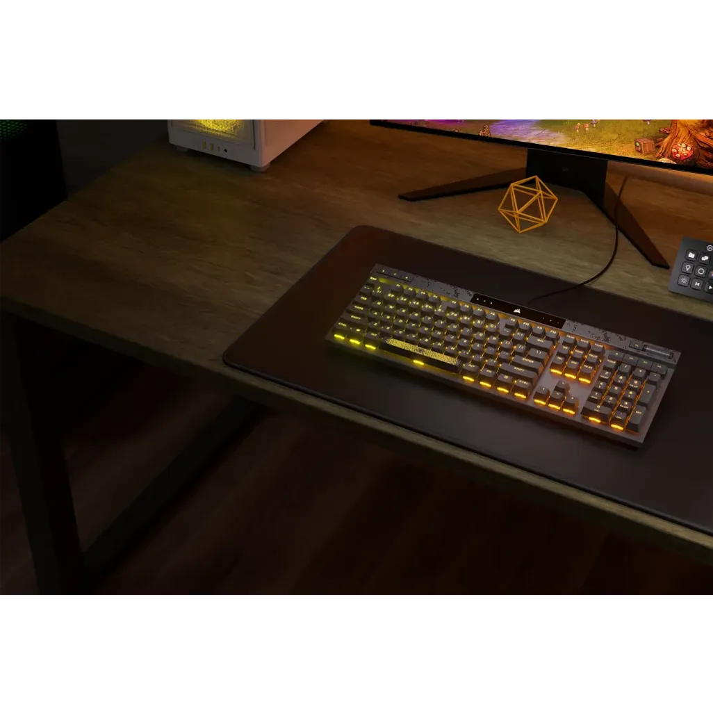 Corsair K70 MAX